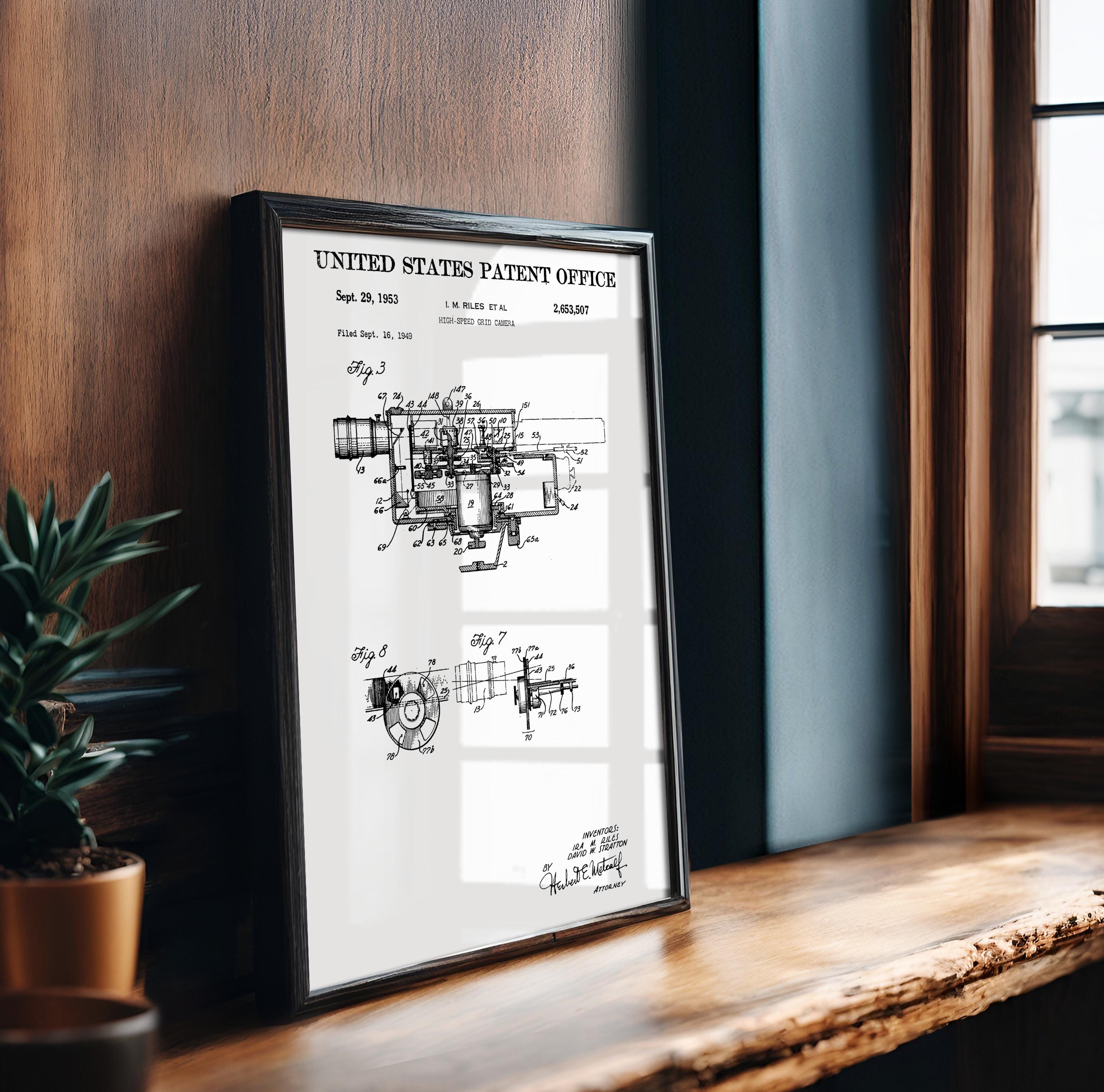 High-speed grid Camera (Riles) Patent Poster - Technical vintage print, cinema wall art, cinephile gift, cinema history decor (US2653507-3)